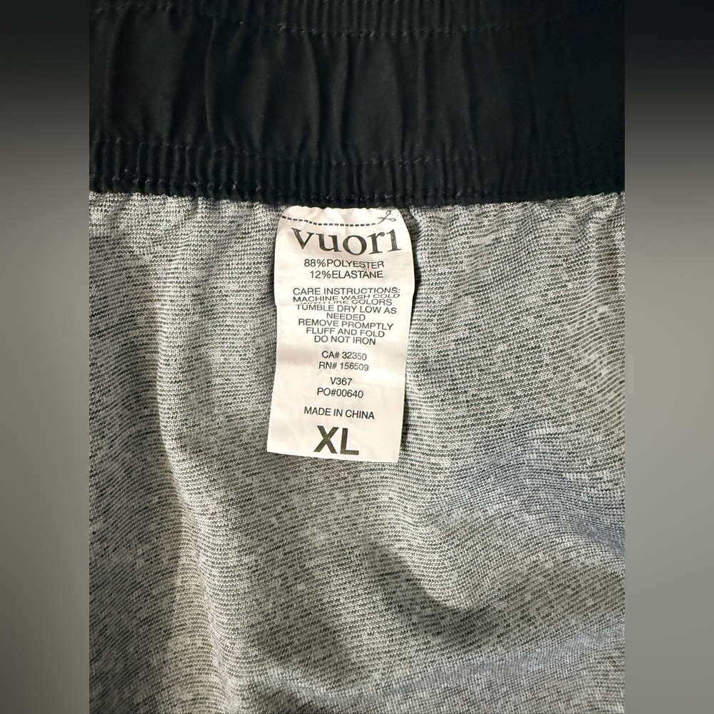 Vuori Kore Short Lined 7" in Ink XL - Picture 11 of 13